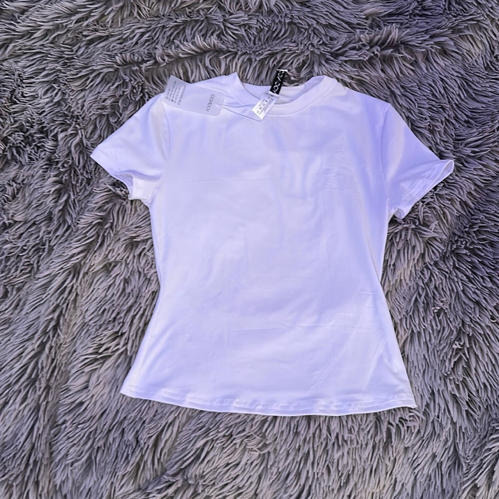 Basic cotton white tee